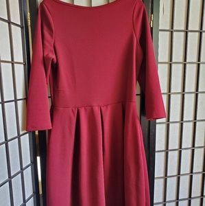 Red 3/4 sleeve dress